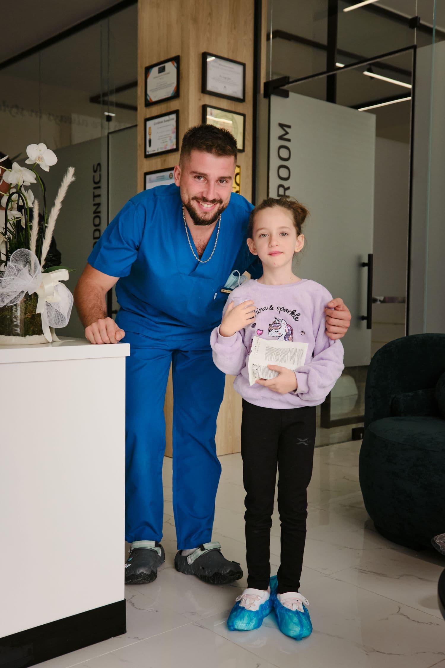 Odontoiatria pediatrica presso Aura Clinic a Valona